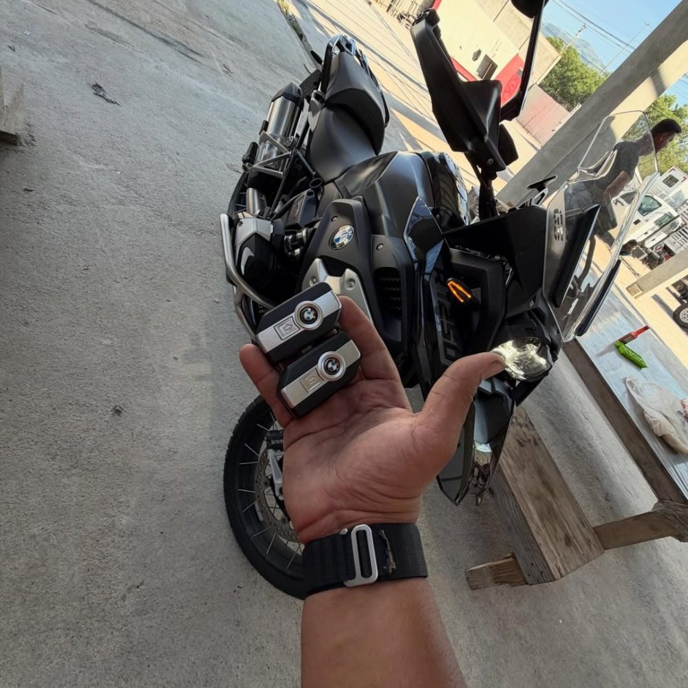 Copia de chave smart key BMW 1250 ano 2023/2024✅ Campo Grande - RJ